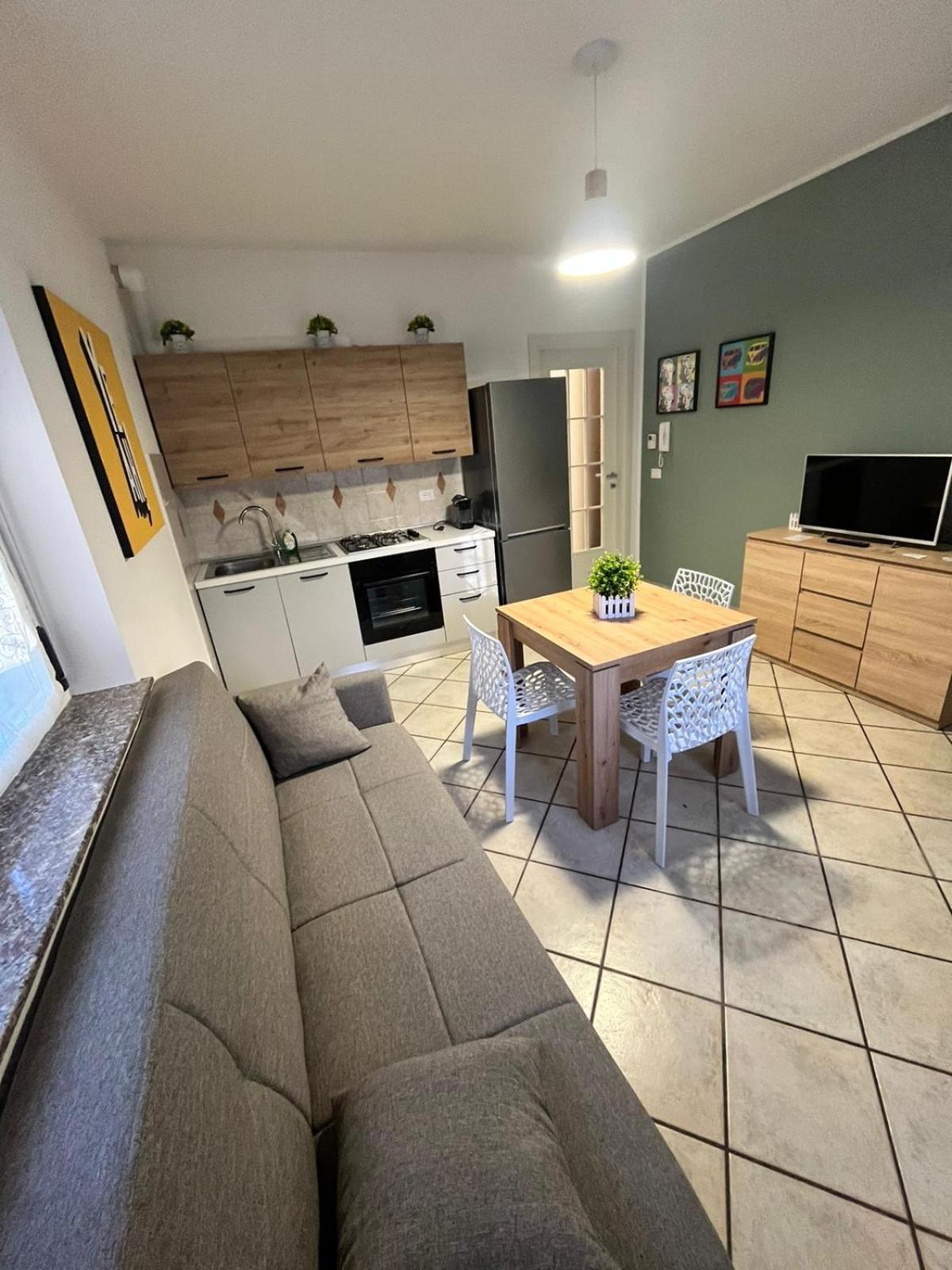Appartamento In Villa Nico'S Home Gallarate Ngoại thất bức ảnh