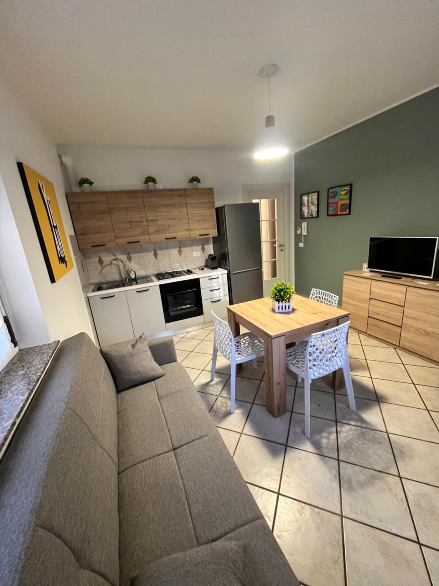 Appartamento In Villa Nico'S Home Gallarate Ngoại thất bức ảnh